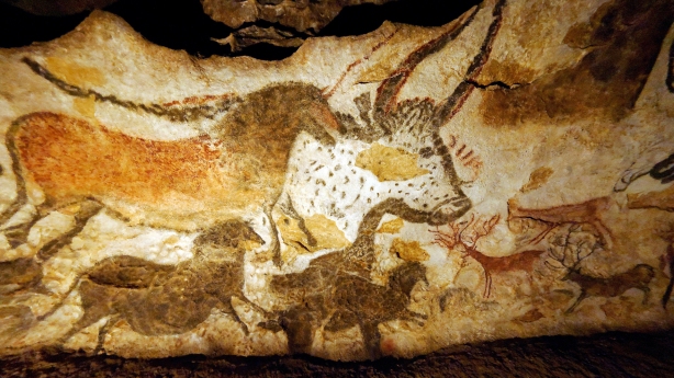 cave paintings at Lascaux